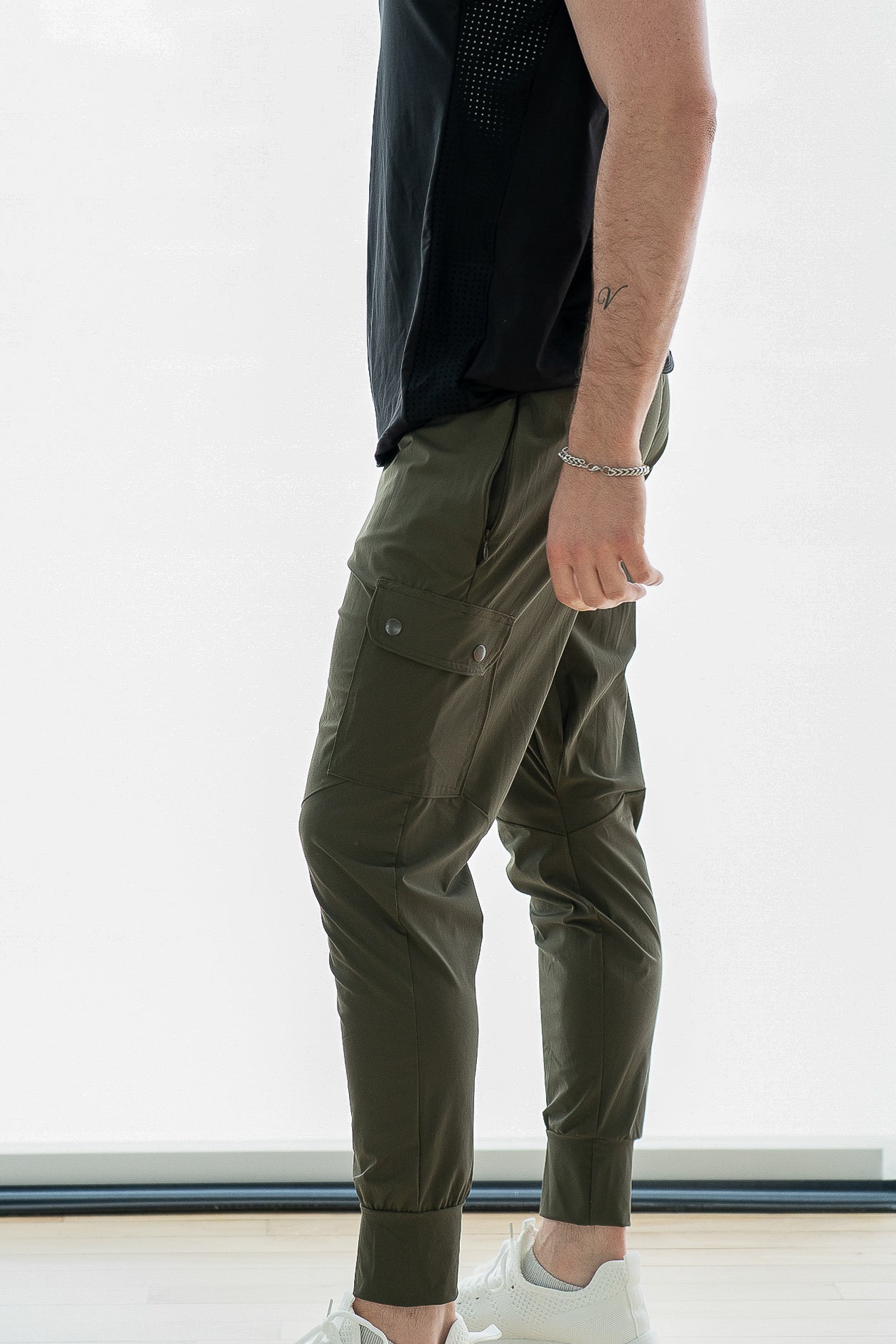 LESLIE COOLING JOGGERS UNISEX